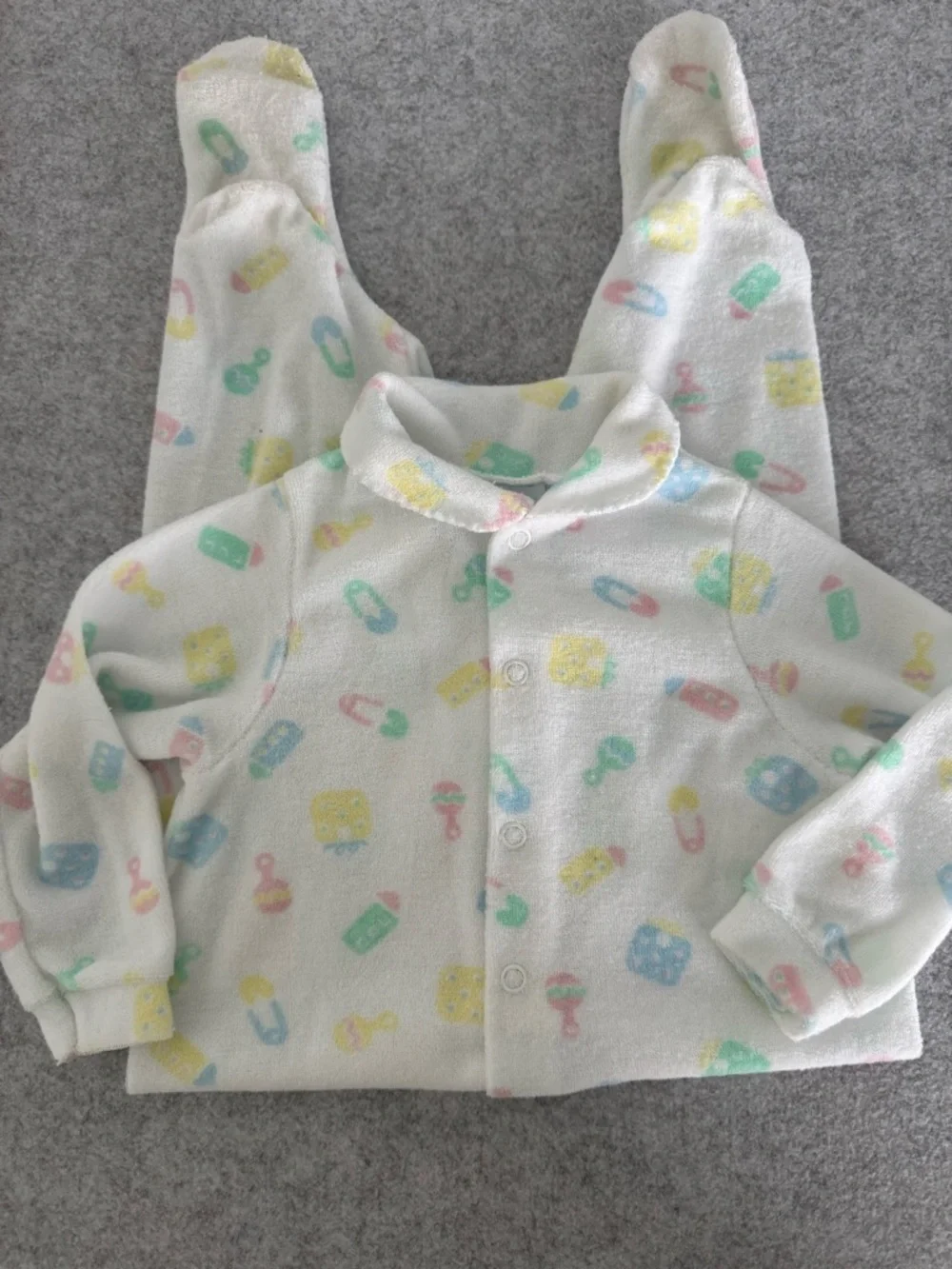 Carters Vintage 2 Pairs Footie Pajamas Size 18 Months